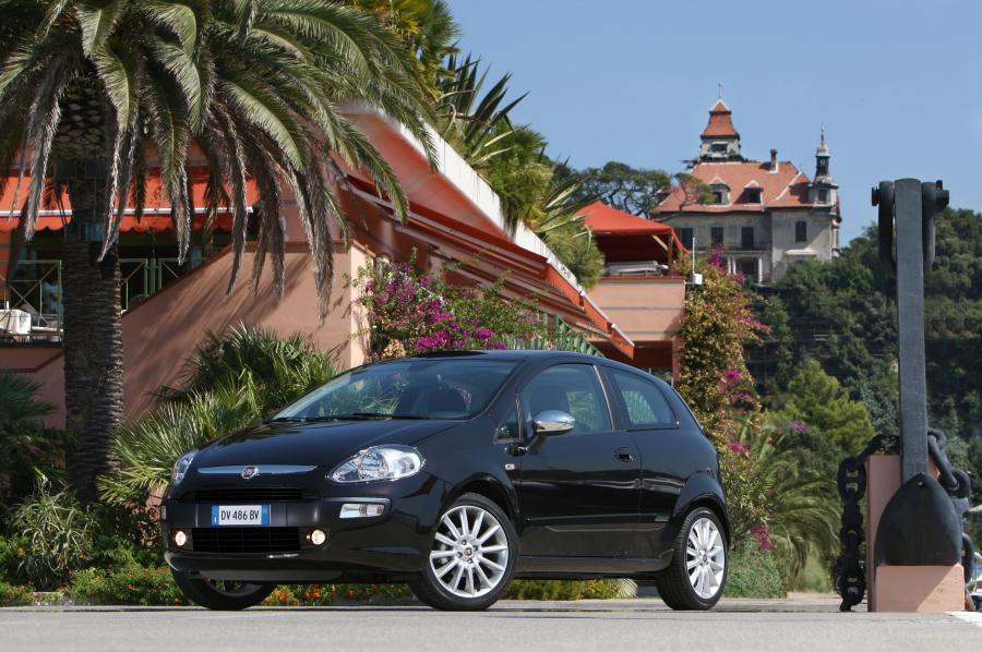  Fiat Punto Evo 2009 года  (фото 35 из 45)